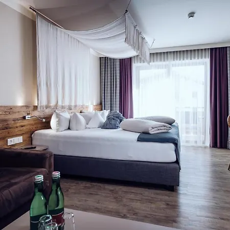 Familienresort Ellmauhof Hotell
