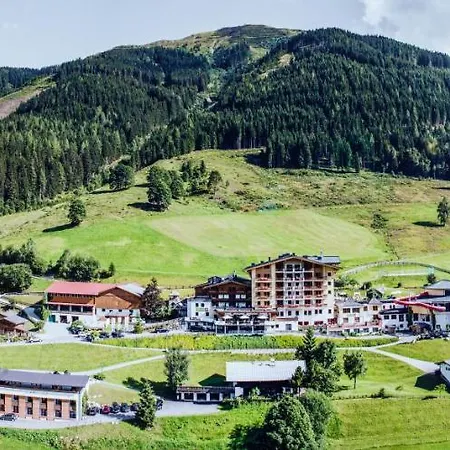 Familienresort Ellmauhof Hotell