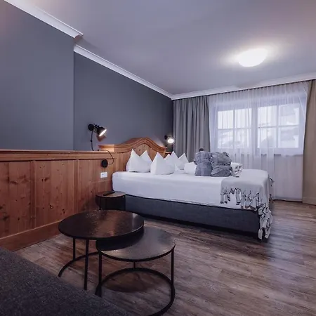 Otel Familienresort Ellmauhof Saalbach-Hinterglemm