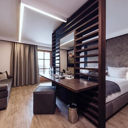 Familienresort Ellmauhof Otel
